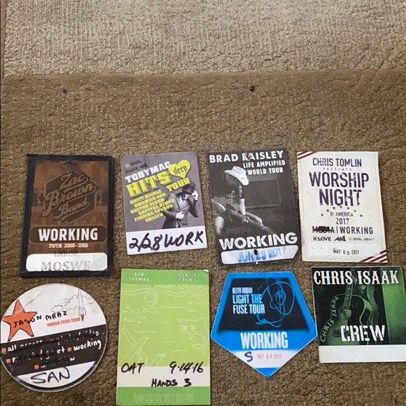 Backstage passes - Picture 2 of 2